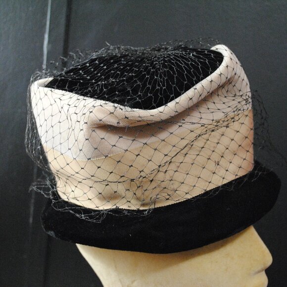 Vintage 1950s-60s Striped Velvet Bucket Hat with Lace Netting Union Made in USA main image 13